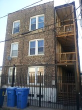 2068 N Western in Chicago, IL - Building Photo - Building Photo