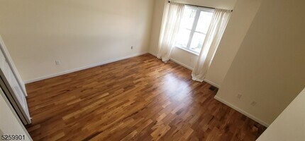 56 Race St in Hillside, NJ - Building Photo - Building Photo