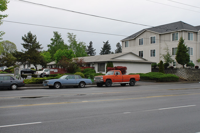 Lincoln Court in Portland, OR - Building Photo - Building Photo