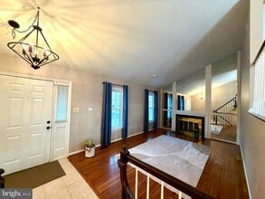 7684 Green Garland Dr in Springfield, VA - Building Photo - Building Photo