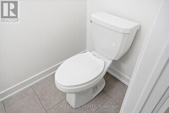 6 Robert Gilpin Ln in Richmond Hill, ON - Building Photo - Building Photo