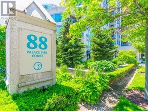 88 Palace Pier Ct in Toronto, ON - Building Photo - Building Photo