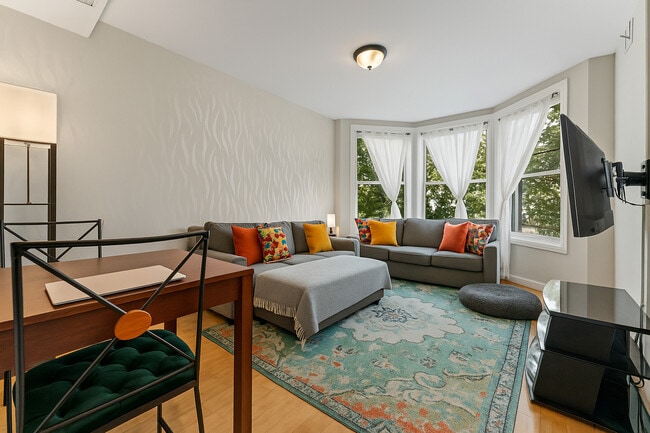 2703 N Ridgeway Ave in Chicago, IL - Building Photo - Building Photo