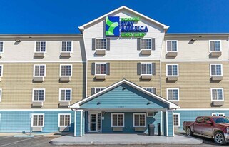 Furnished Studio-Laredo in Laredo, TX - Building Photo