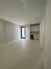 8251 NW 47th Terrace in Doral, FL - Building Photo - Building Photo