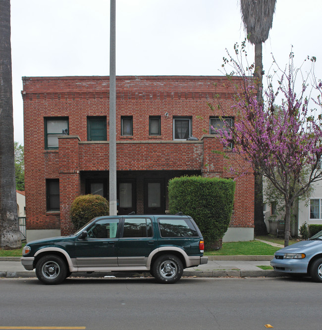 The Villas in Pasadena, CA - Building Photo - Building Photo