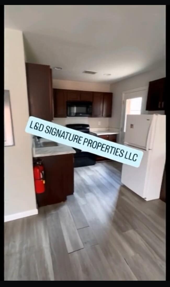 457 Formwalt St SW, Unit B-1