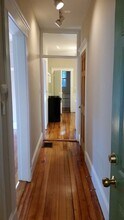 8 Olmstead St, Unit 3 in Boston, MA - Foto de edificio - Building Photo