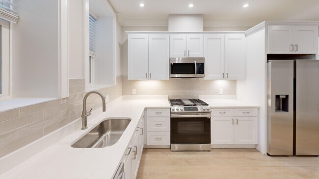 162 Allston St, Unit 4 in Boston, MA - Building Photo - Building Photo