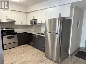 258A Sunview St in Waterloo, ON - Building Photo - Building Photo