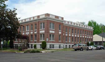 Wellman Apartments