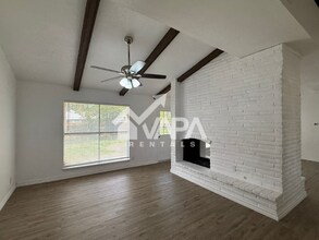 4131 Valleyfield Dr in San Antonio, TX - Building Photo - Building Photo