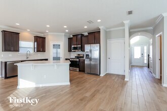 8170 Dancing Fox St in Jacksonville, FL - Foto de edificio - Building Photo