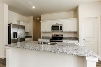 7610 Saffron Ave in Covington, GA - Building Photo - Building Photo