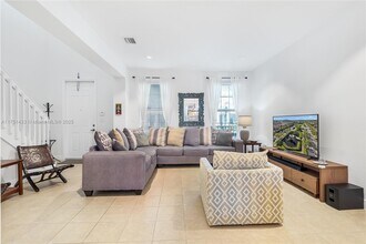 1119 SW 147th Ave in Pembroke Pines, FL - Building Photo - Building Photo