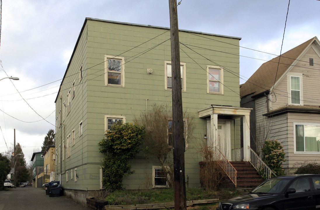 1014 E John St in Seattle, WA - Building Photo