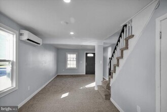 21 Seyfert Dr in Birdsboro, PA - Building Photo - Building Photo