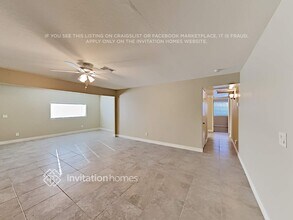3807 N 84th Ln in Phoenix, AZ - Building Photo - Building Photo