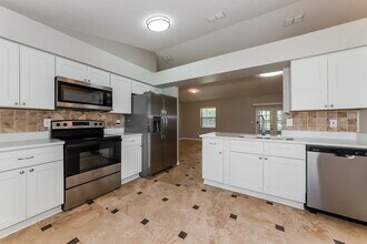3506 65th Ave Cir E in Sarasota, FL - Building Photo - Building Photo