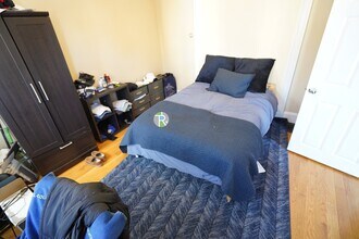 52 Pearson Rd in Somerville, MA - Foto de edificio - Building Photo