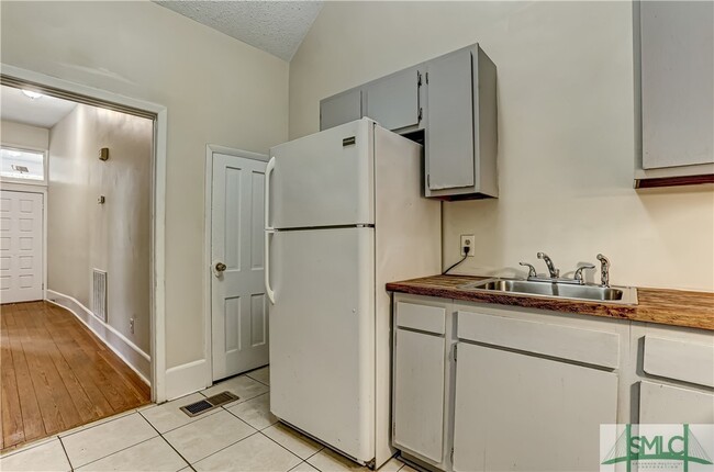 property at 520 E Waldburg St