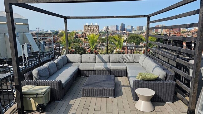 761 Boylston St, Unit 12 in Boston, MA - Building Photo - Building Photo