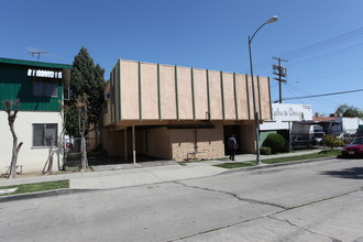 7222 Alabama Ave in Canoga Park, CA - Building Photo - Other