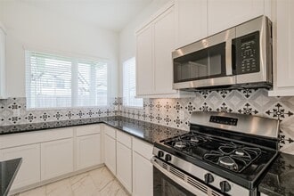 1547 Cathedral Bend Drive in Sienna, TX - Building Photo - Building Photo