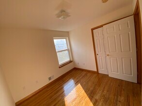 725 Jersey St, Unit 2 in Harrison, NJ - Foto de edificio - Building Photo