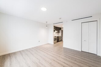 1500 Hancock St, Unit 319 in Quincy, MA - Building Photo - Building Photo