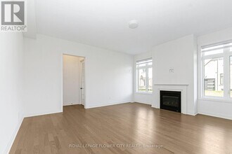 11 Wintergreen Ln in Adjala-Tosorontio, ON - Building Photo - Building Photo