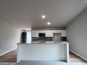 26 Flatland Dr in Princeton, NC - Foto de edificio - Building Photo