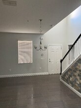 9635 Tivoli Villa Dr in Orlando, FL - Foto de edificio - Building Photo