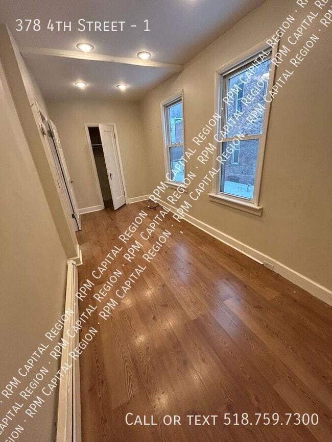 378 4th St in Troy, NY - Building Photo - Building Photo