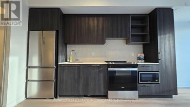 260 Malta Ave. in Brampton, ON - Building Photo - Building Photo