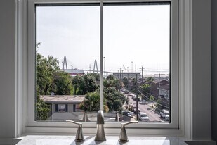 22 Reid St in Charleston, SC - Building Photo