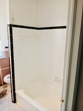 24926 Hickory St in Dearborn, MI - Building Photo - Building Photo