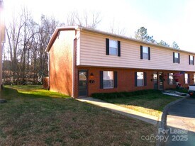 1351 N 6th St in Albemarle, NC - Building Photo
