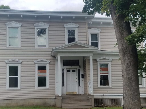 18 W Court St in Cortland, NY - Building Photo