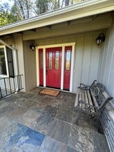 11279 Marjon Dr in Nevada City, CA - Building Photo - Building Photo
