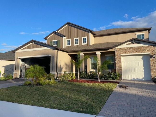 12484 Bergstrom Bay Dr in Riverview, FL - Building Photo - Building Photo