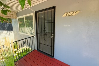 3225 Van Dyke Ave in San Diego, CA - Building Photo - Building Photo