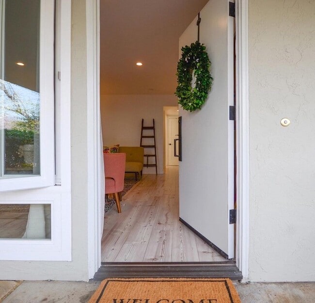 property at 947 Mariposa Ln