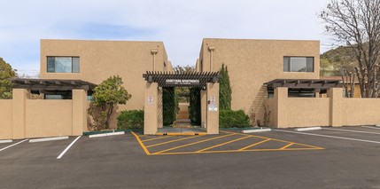 Courtyard Apartments in Prescott, AZ - Foto de edificio - Other