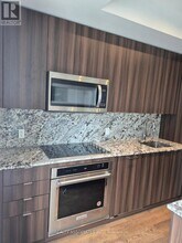 5-4135 Mabelle Ave in Toronto, ON - Building Photo - Building Photo