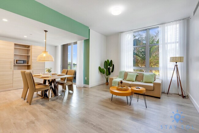 777 N Ocean Dr in Hollywood, FL - Building Photo - Building Photo