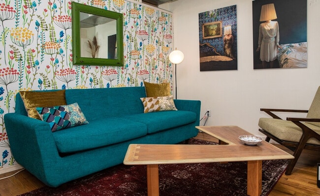 362 W 38th St in New York, NY - Building Photo - Building Photo