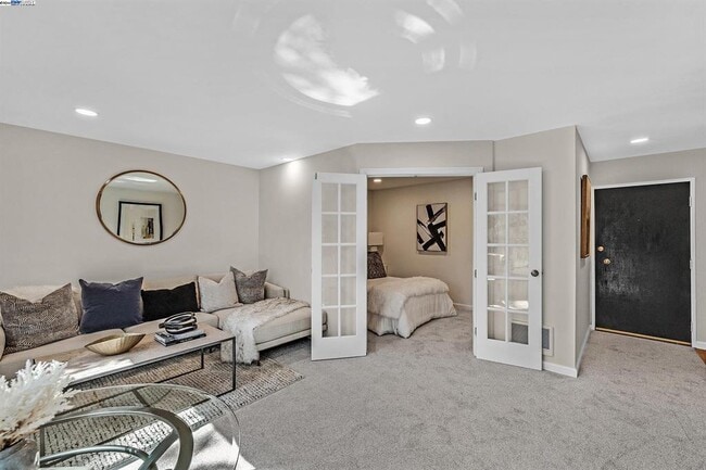 455 Crescent St in Oakland, CA - Building Photo - Building Photo