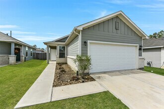 21218 George Vancouver Ct in Porter, TX - Building Photo - Building Photo