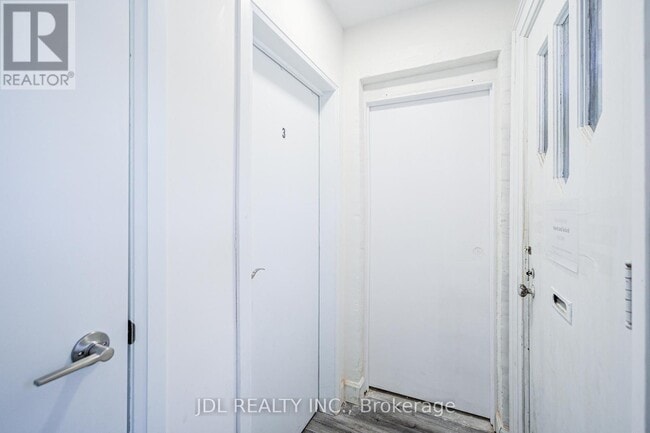 property at 5 Sorauren Ave